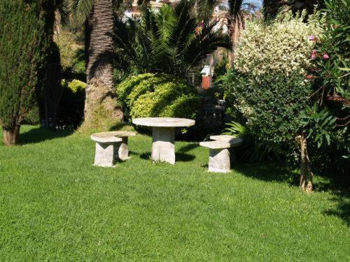 Hotel Hostal Del Sol Sant Feliu de Guíxols Dış mekan fotoğraf