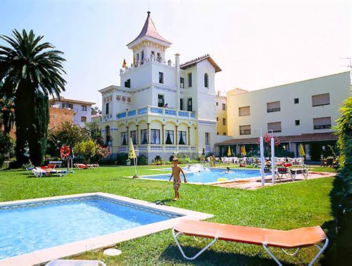 Hotel Hostal Del Sol Sant Feliu de Guíxols Dış mekan fotoğraf