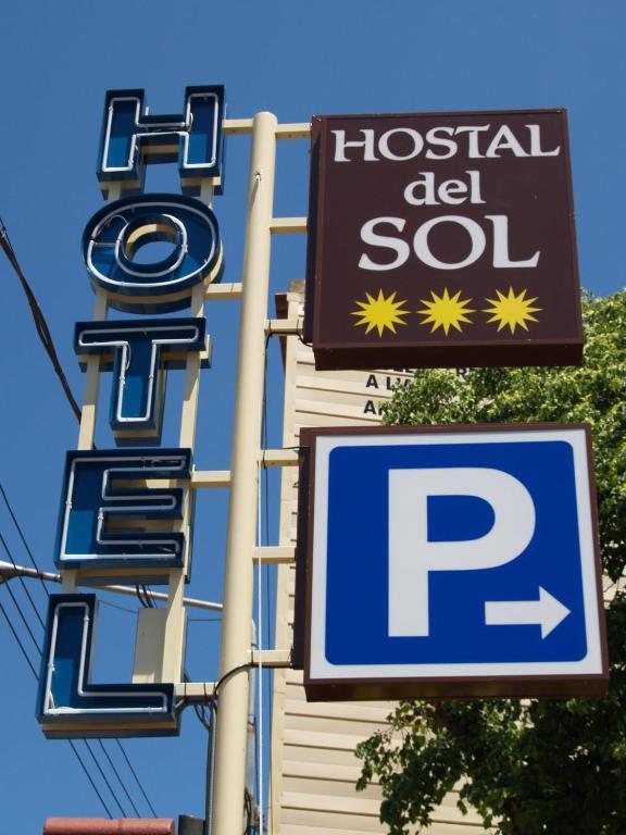 Hotel Hostal Del Sol Sant Feliu de Guíxols Dış mekan fotoğraf